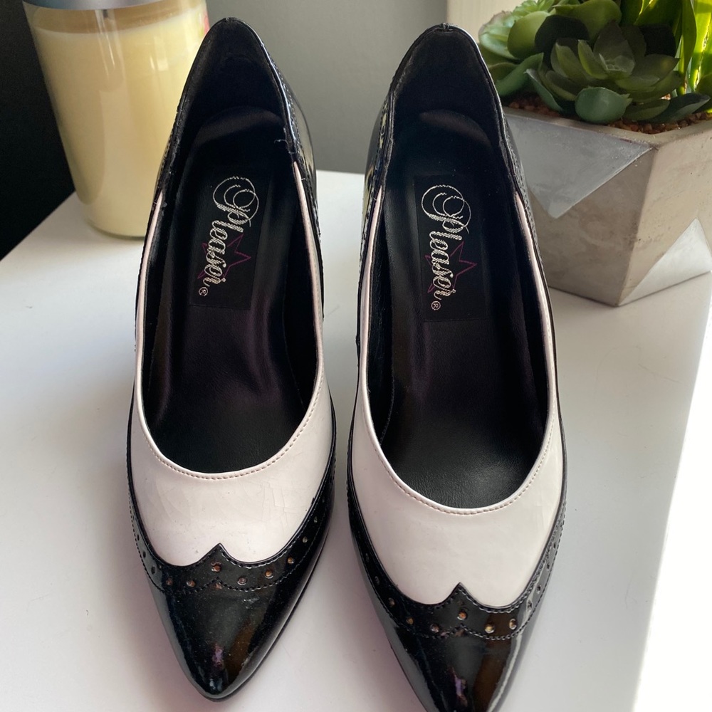 SOLD Rockabilly/Punk Black/White Pleaser Heels